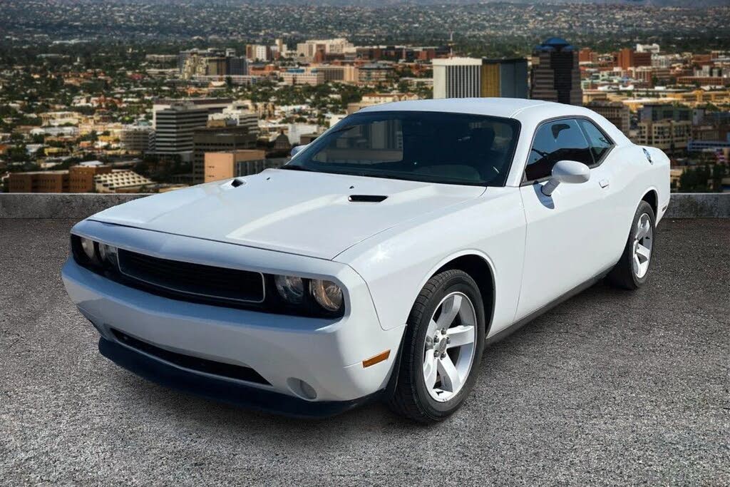 2014 Dodge Challenger SXT RWD