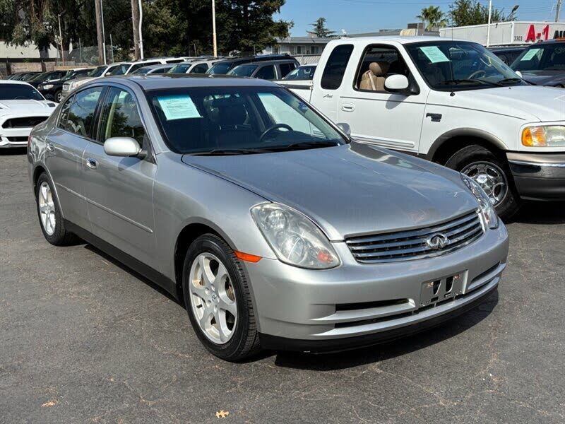 2003 INFINITI G35 Sedan RWD with Leather