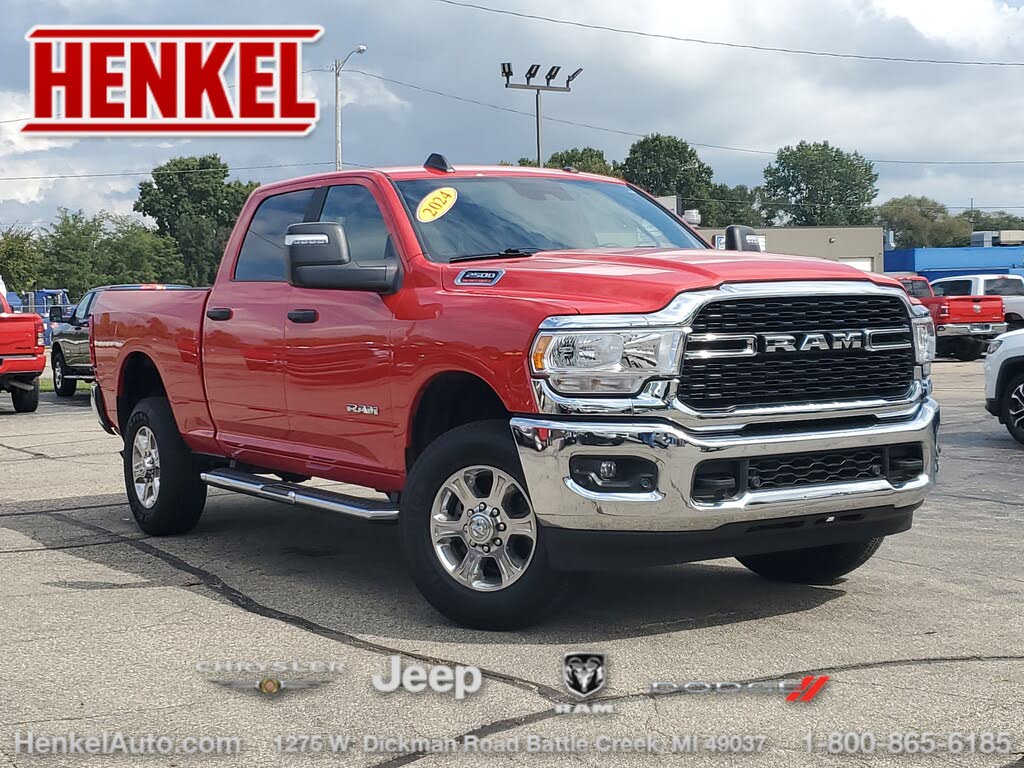 2024 RAM 2500 Big Horn Crew Cab 4WD
