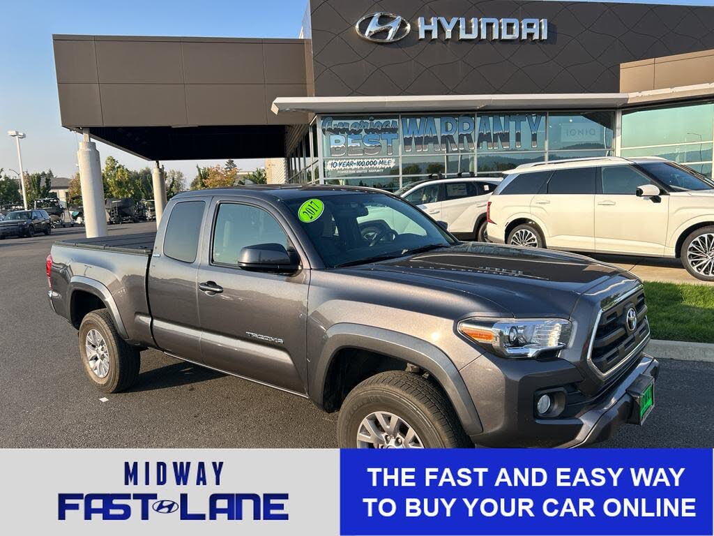 2017 Toyota Tacoma SR5 V6 Access Cab 4WD