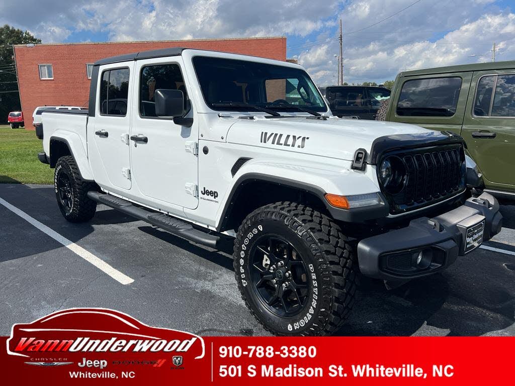 2024 Jeep Gladiator Willys Crew Cab 4WD