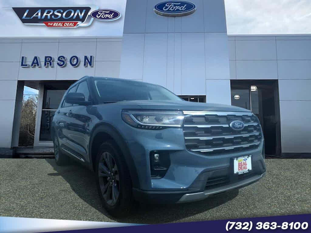 2025 Ford Explorer Active AWD