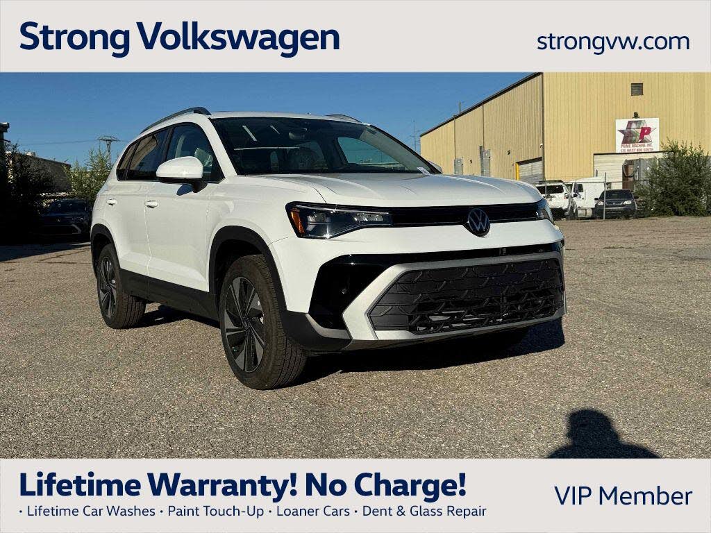 2025 Volkswagen Taos SE 4Motion