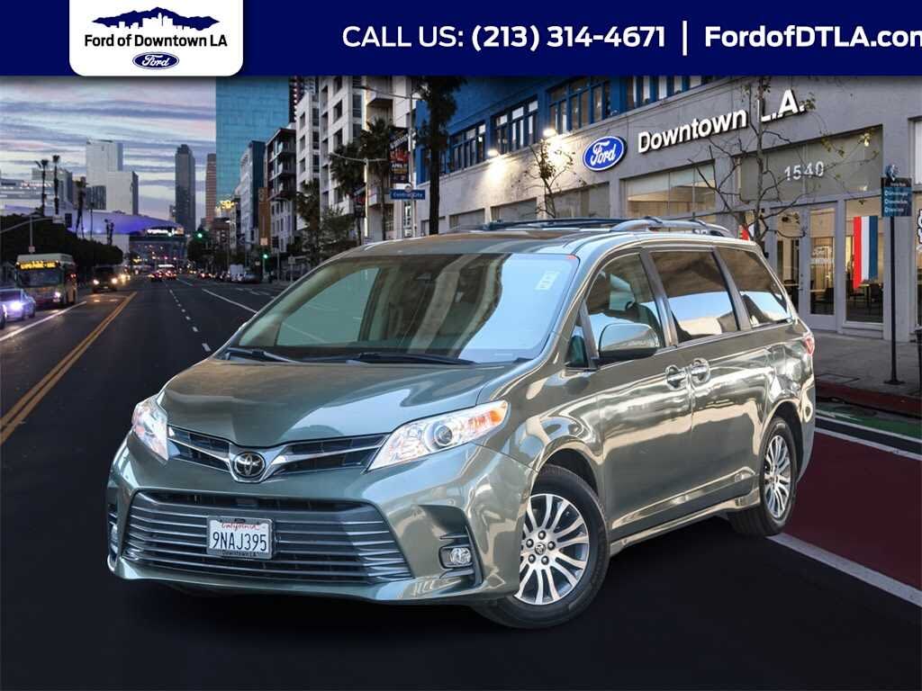 2020 Toyota Sienna XLE Premium 8-Passenger FWD