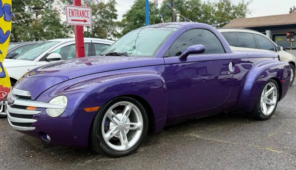 2004 Chevrolet SSR LS RWD