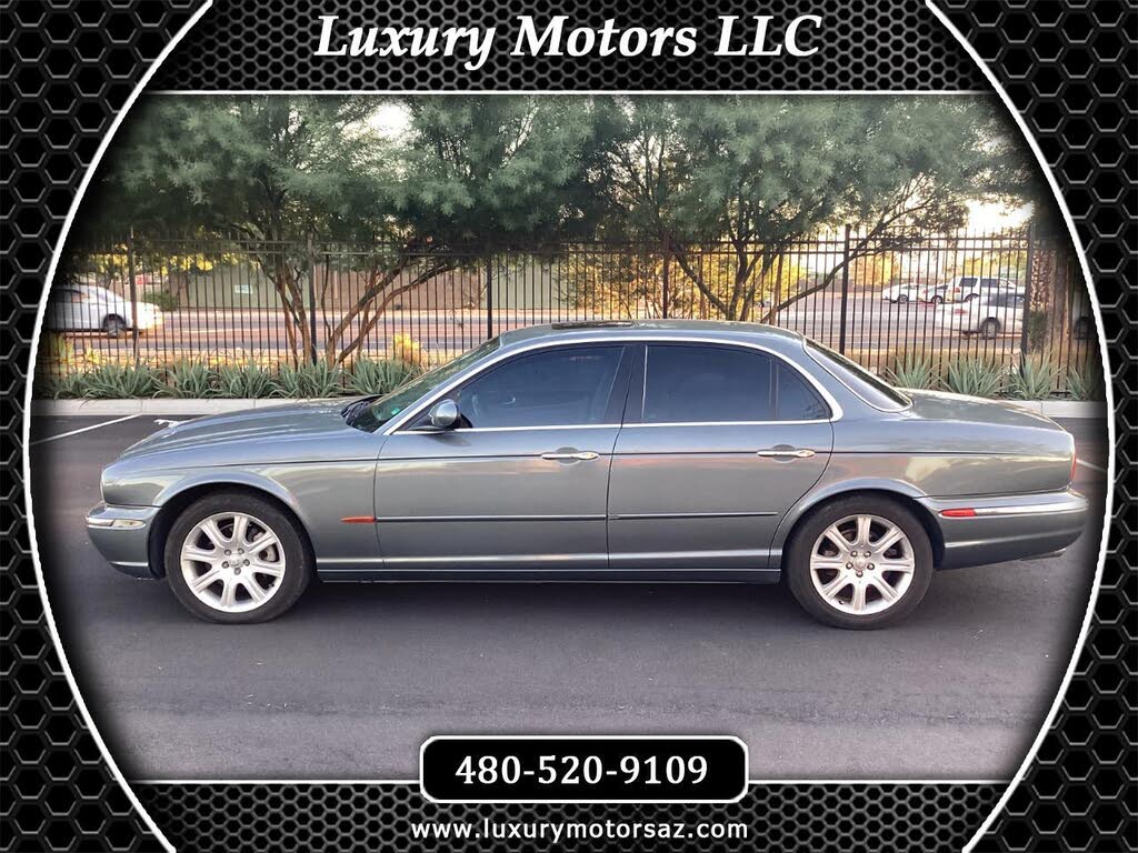 2004 Jaguar XJ-Series XJ8 RWD