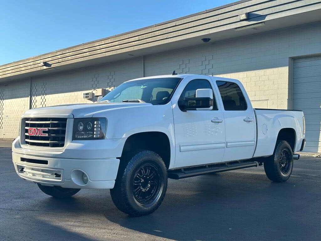 2009 GMC Sierra 2500HD SLT Crew Cab 4WD