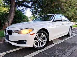 BMW 3 Series 328i Sedan RWD