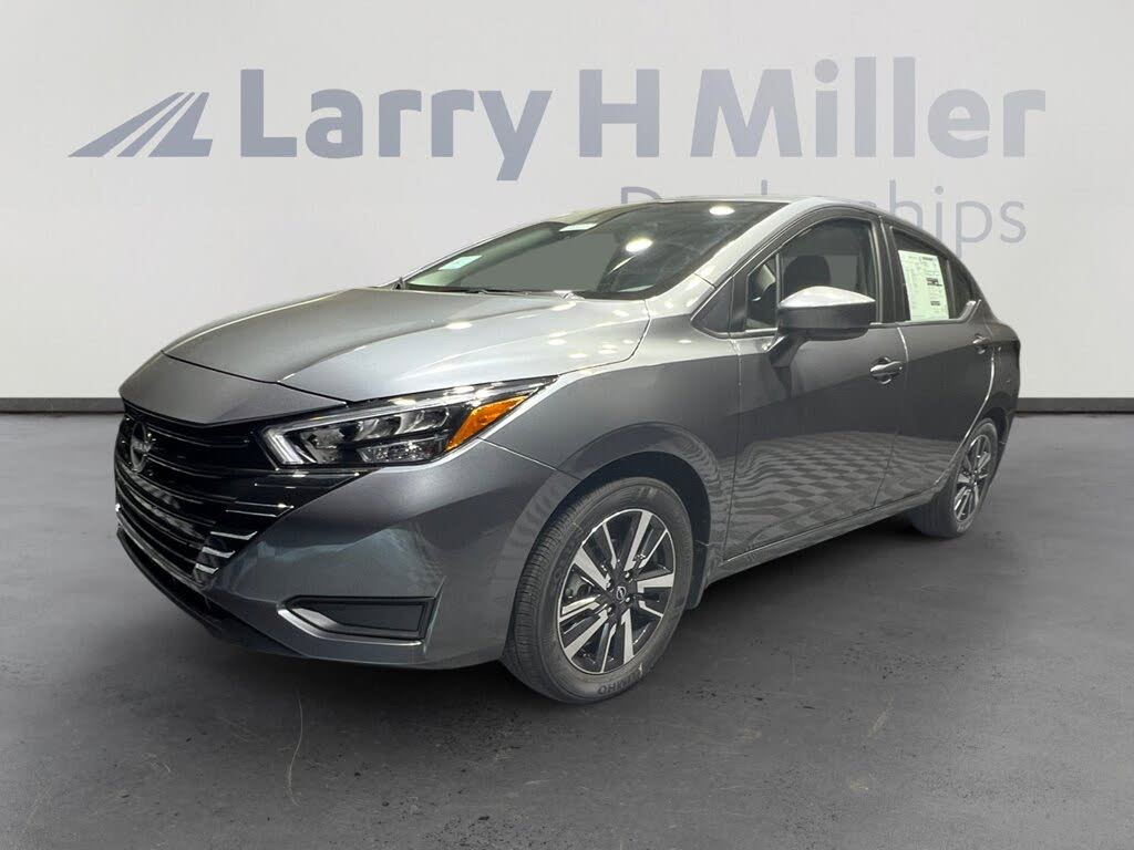 2025 Nissan Versa SV FWD