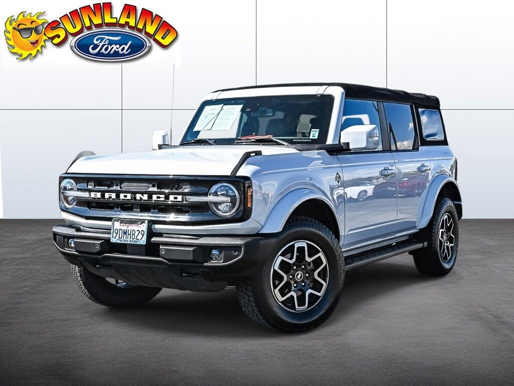 2022 Ford Bronco Outer Banks Advanced 4-Door 4WD