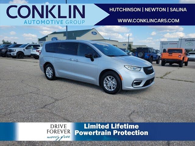 2026 Chrysler Pacifica Select FWD