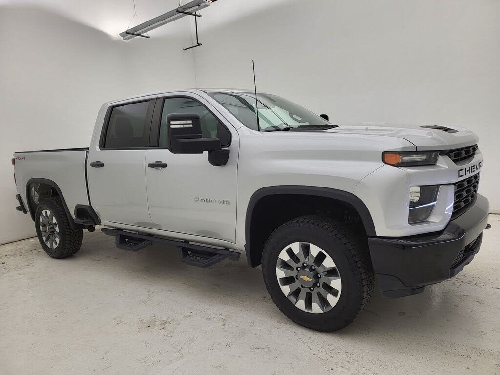2022 Chevrolet Silverado 2500HD Custom Crew Cab 4WD
