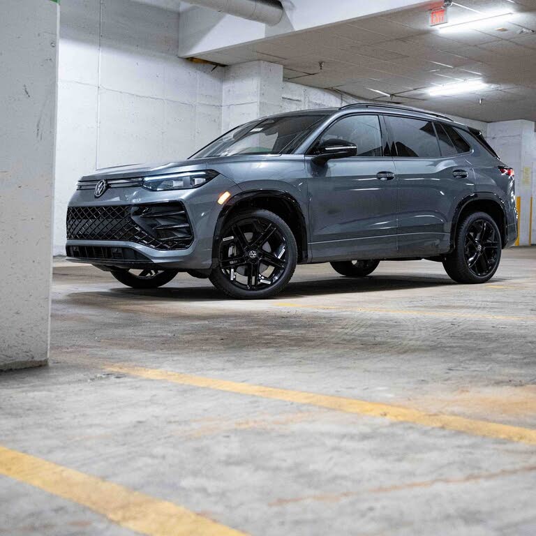 2025 Volkswagen Tiguan SE R-Line Black 4Motion