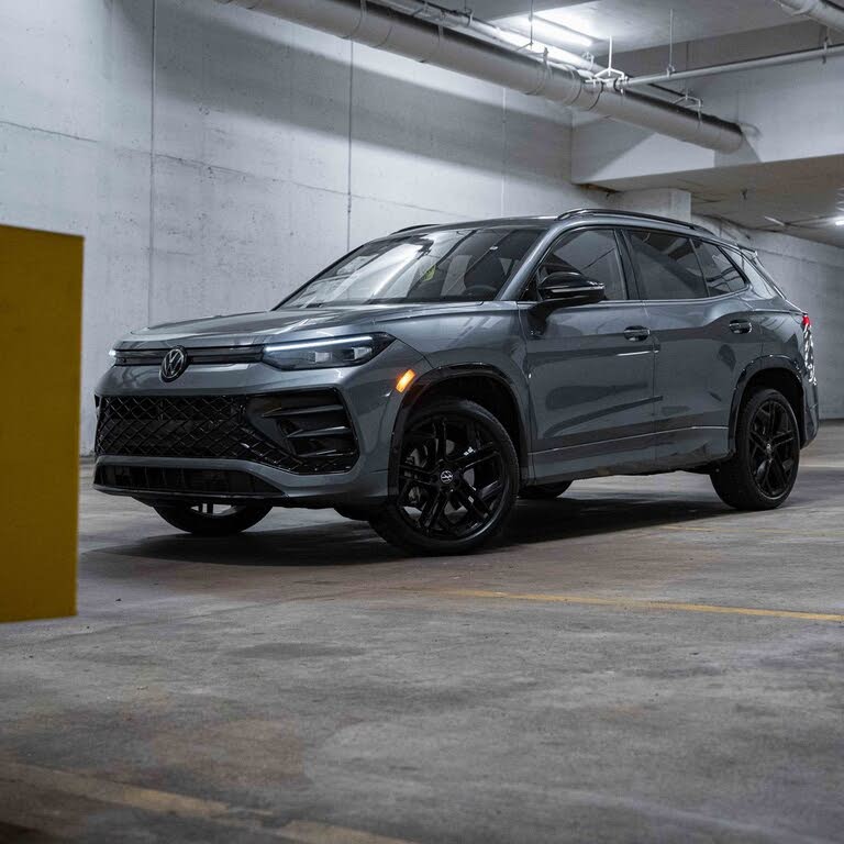 2025 Volkswagen Tiguan SE R-Line Black 4Motion