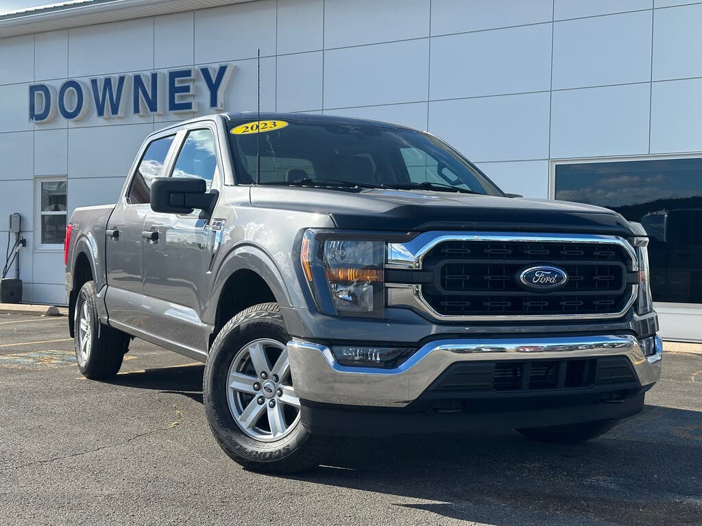 Ford F-150 XLT SuperCrew 4WD 2023