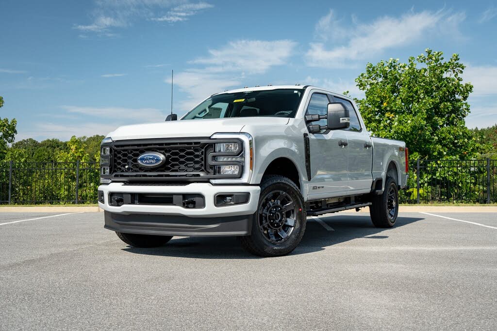 2026 Ford F-250 Super Duty Lariat Crew Cab 4WD