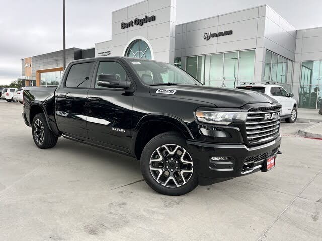 2026 RAM 1500 Laramie Crew Cab 4WD