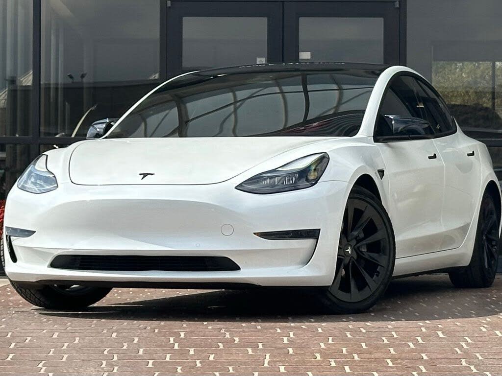 2021 Tesla Model 3 Standard Range Plus RWD