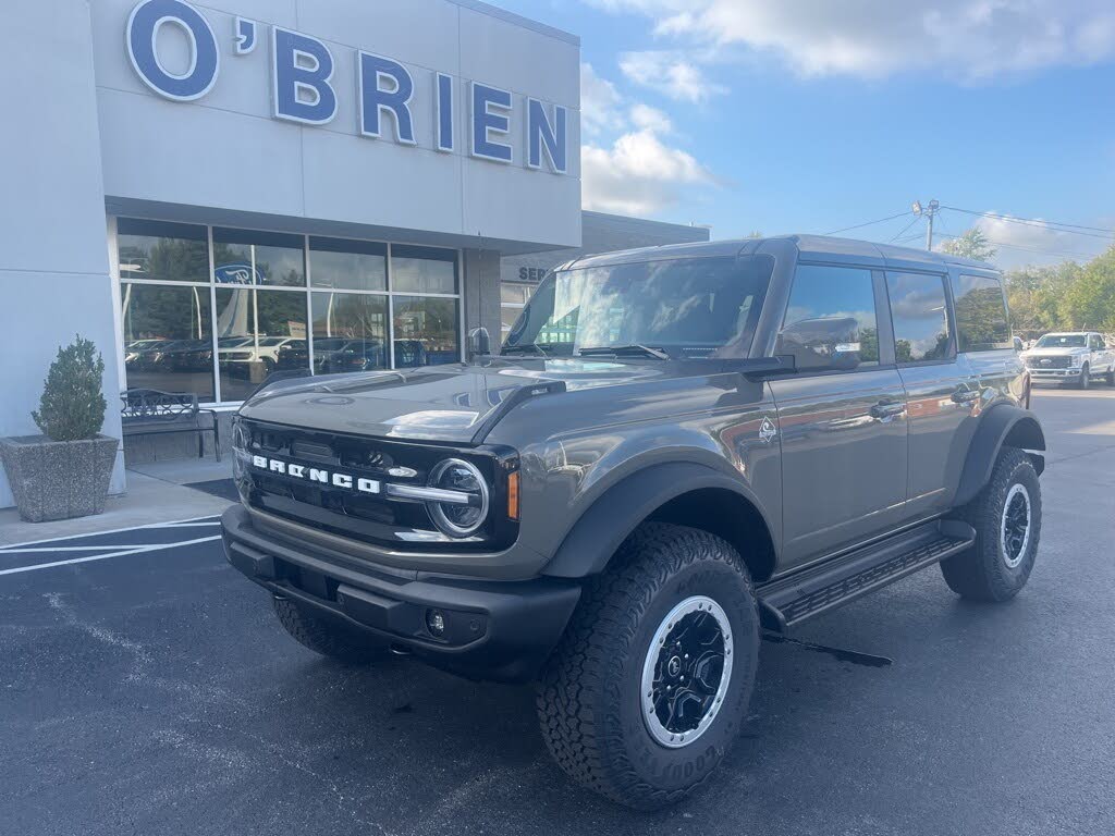 2025 Ford Bronco Outer Banks 4-Door 4WD