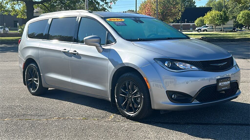 2020 Chrysler Pacifica Launch Edition AWD
