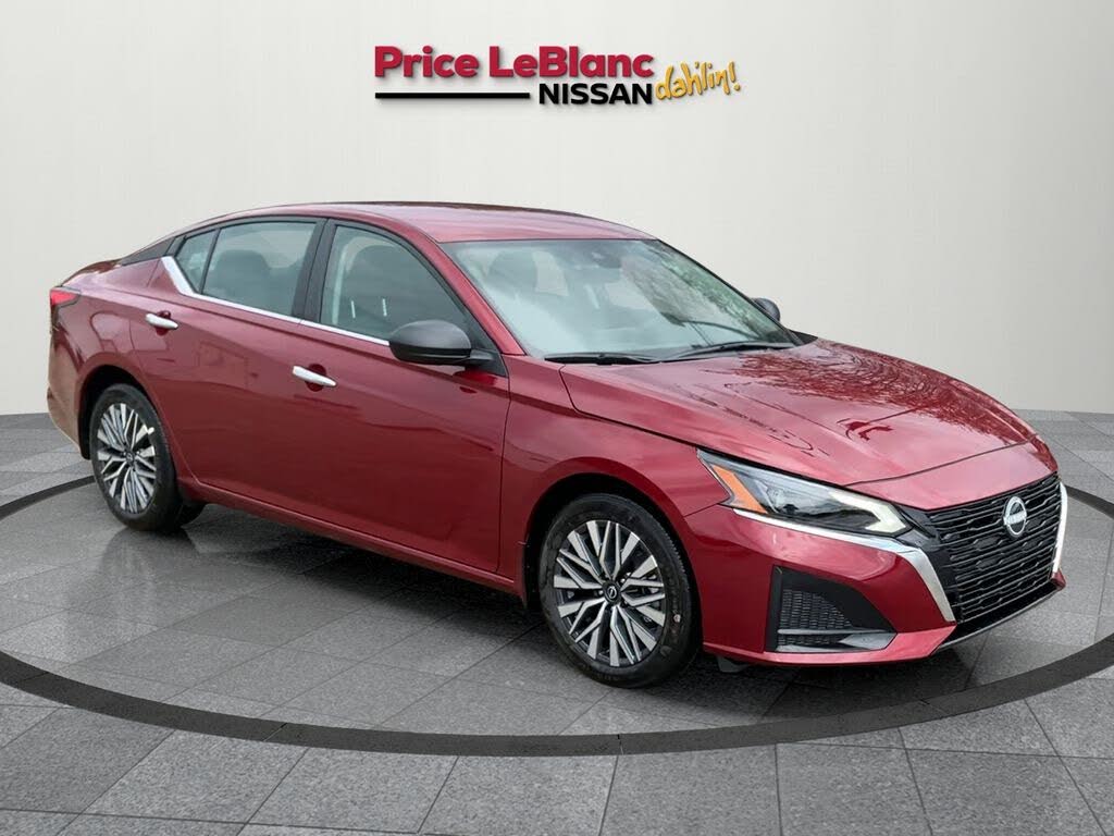 2025 Nissan Altima 2.5 SV FWD