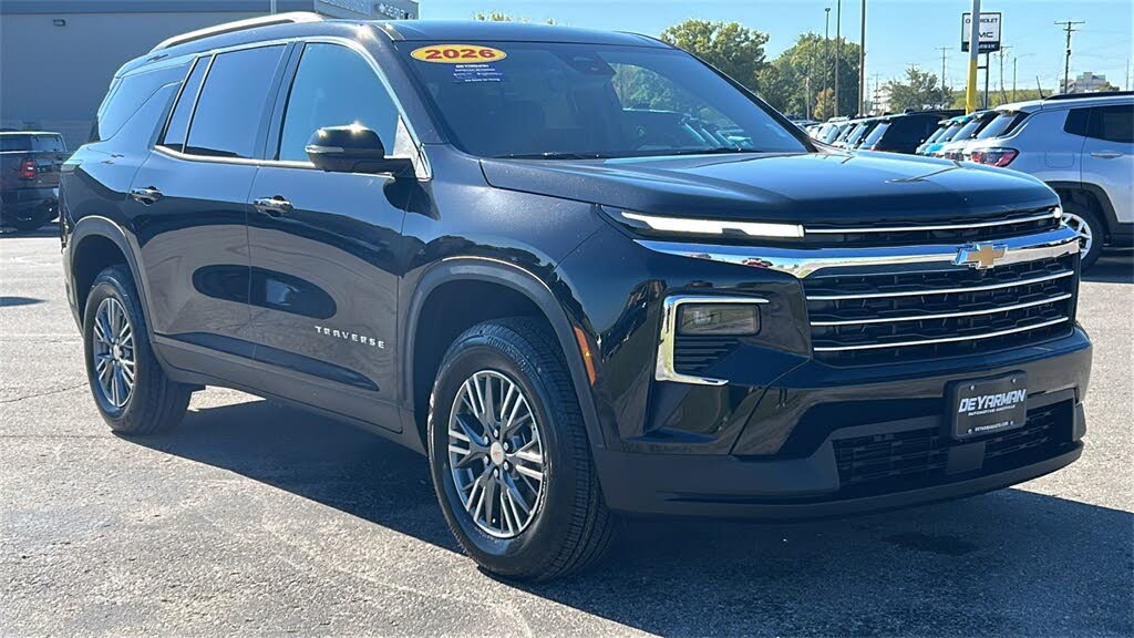 2026 Chevrolet Traverse LT FWD