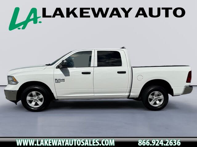2023 RAM 1500 Classic SLT Crew Cab 4WD
