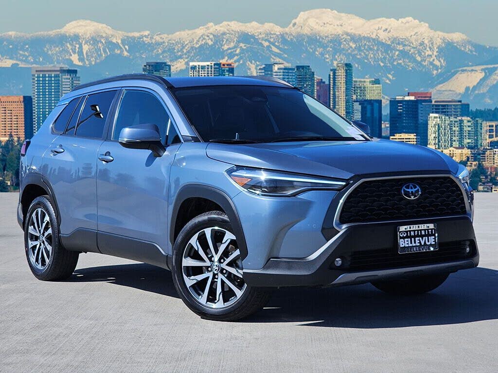 2023 Toyota Corolla Cross XLE AWD