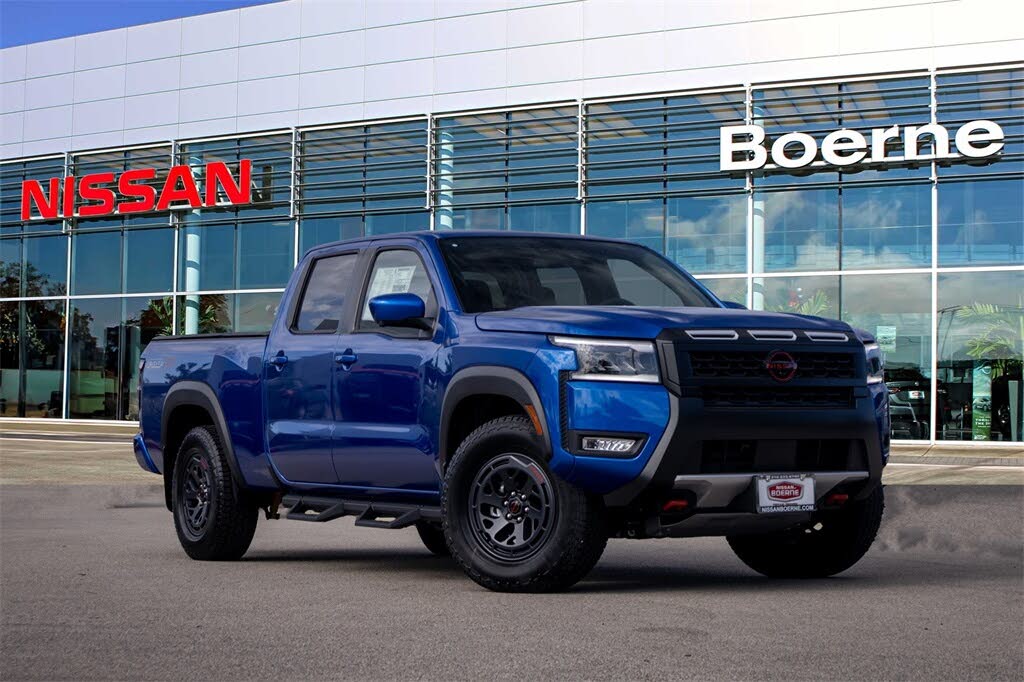 2026 Nissan Frontier PRO-4X Crew Cab LB 4WD