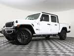 Jeep Gladiator Sport Crew Cab 4WD