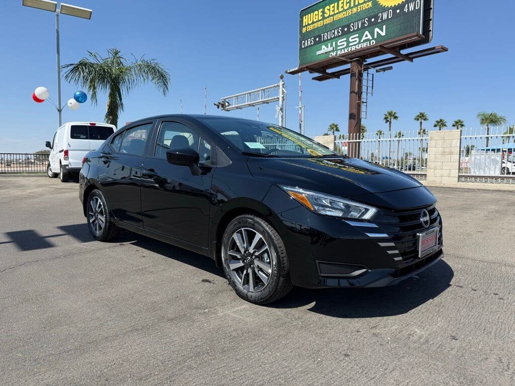 2025 Nissan Versa SV FWD