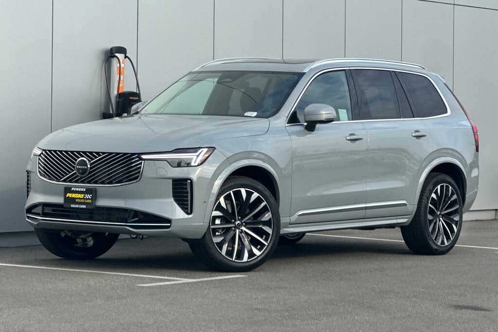 2026 Volvo XC90 B6 Plus 6-Passenger AWD