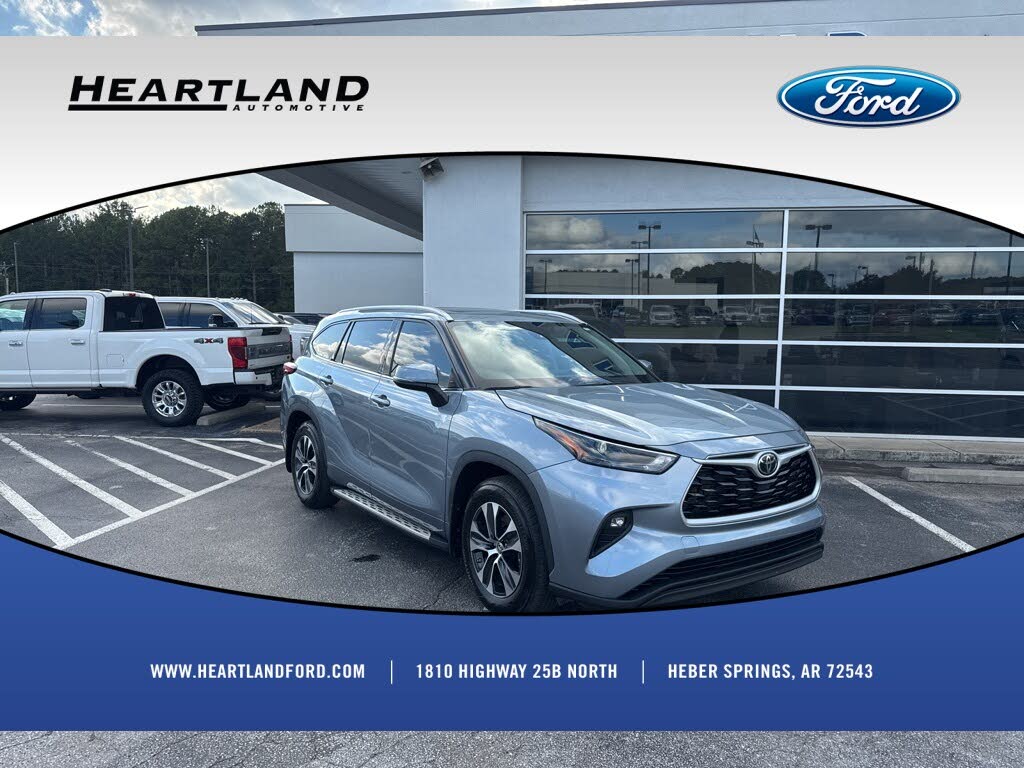 2022 Toyota Highlander XLE FWD