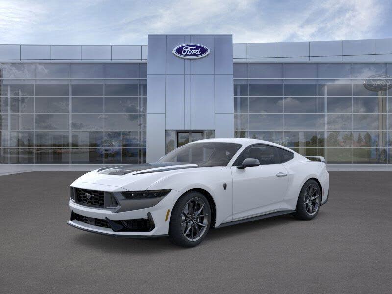 2025 Ford Mustang Dark Horse Fastback RWD