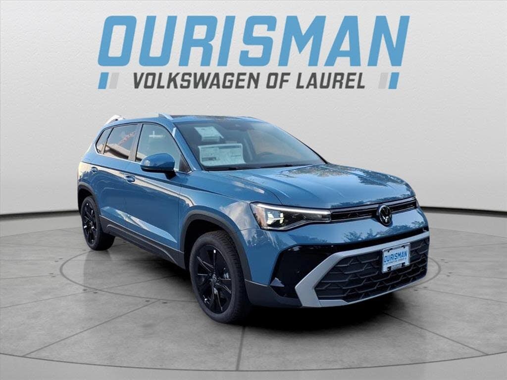 2025 Volkswagen Taos SE FWD