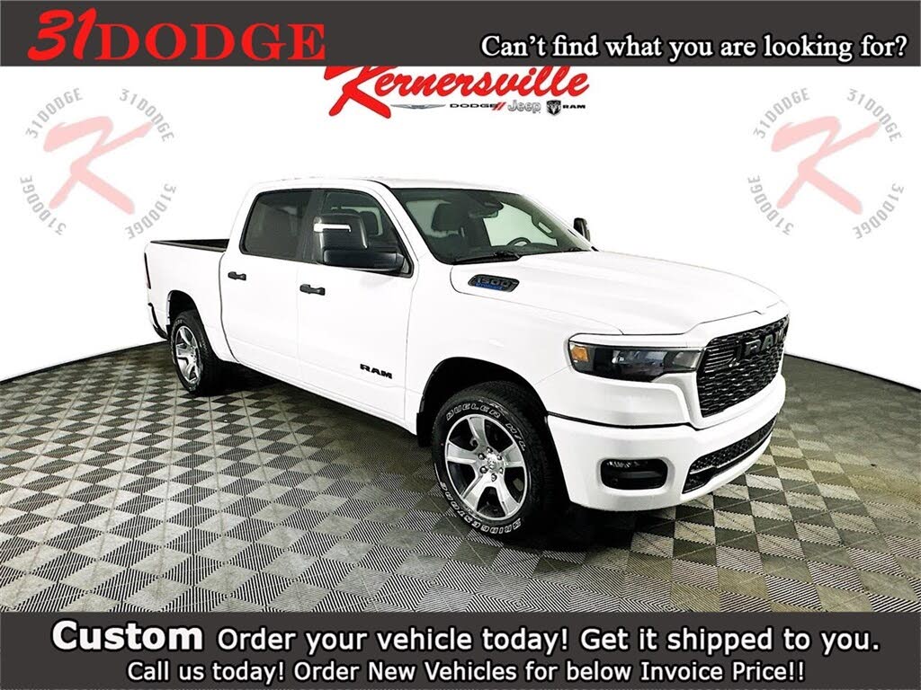 2025 RAM 1500 Express Crew Cab 4WD