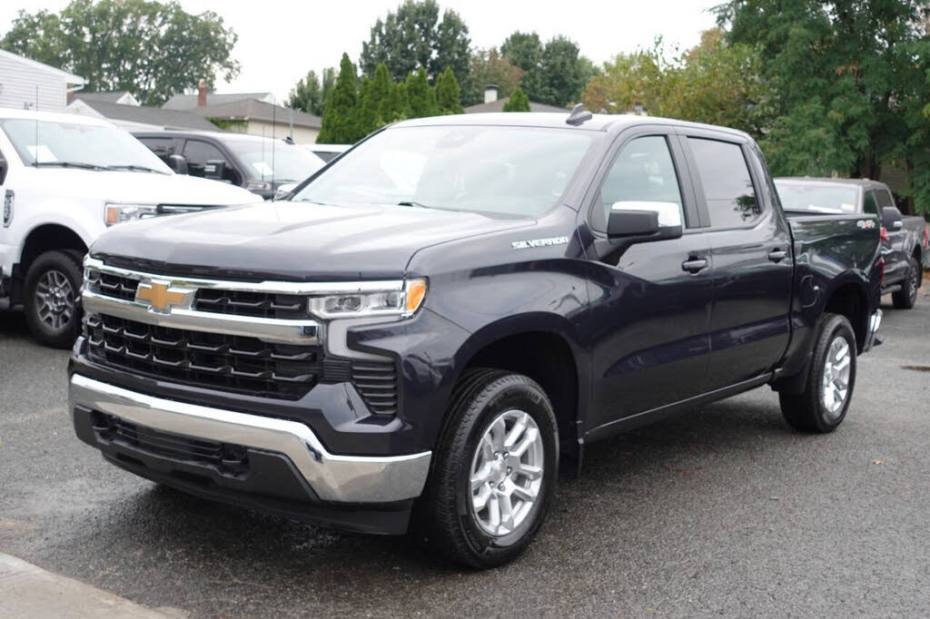 2024 Chevrolet Silverado 1500 LT Crew Cab 4WD