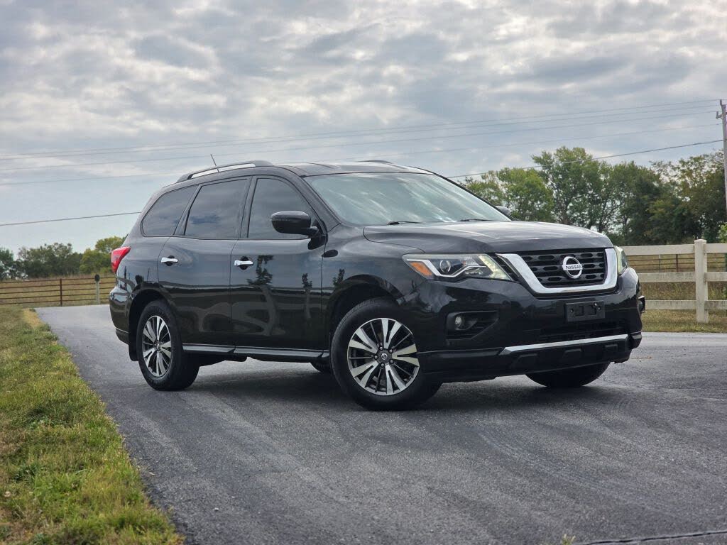 2017 Nissan Pathfinder SV 4WD