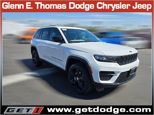 2025 Jeep Grand Cherokee Altitude RWD