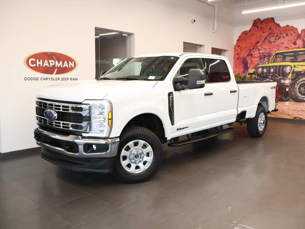 2024 Ford F-350 Super Duty XLT Crew Cab 4WD