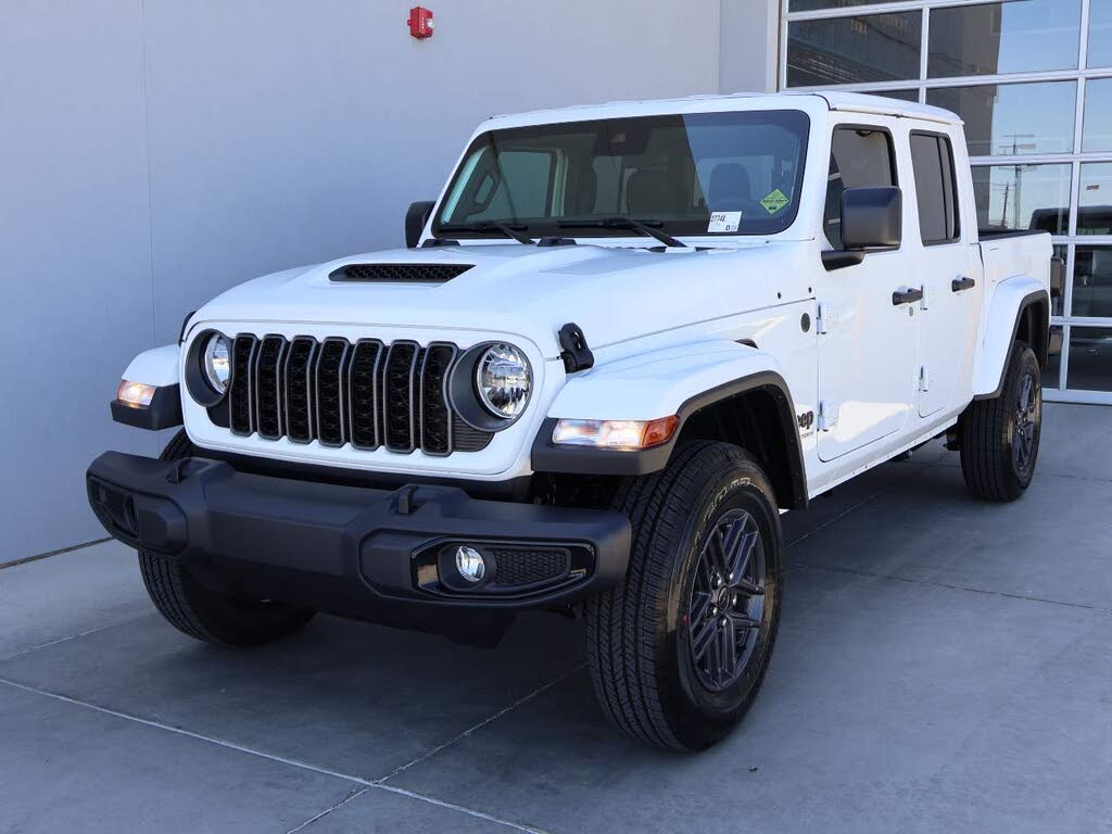 2025 Jeep Gladiator Sport S Crew Cab 4WD
