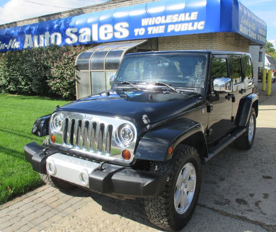 2011 Jeep Wrangler Unlimited Sahara 4WD