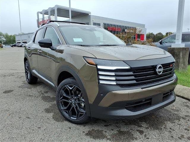 2026 Nissan Kicks SR AWD