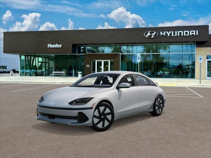 2025 Hyundai Ioniq 6 SE RWD