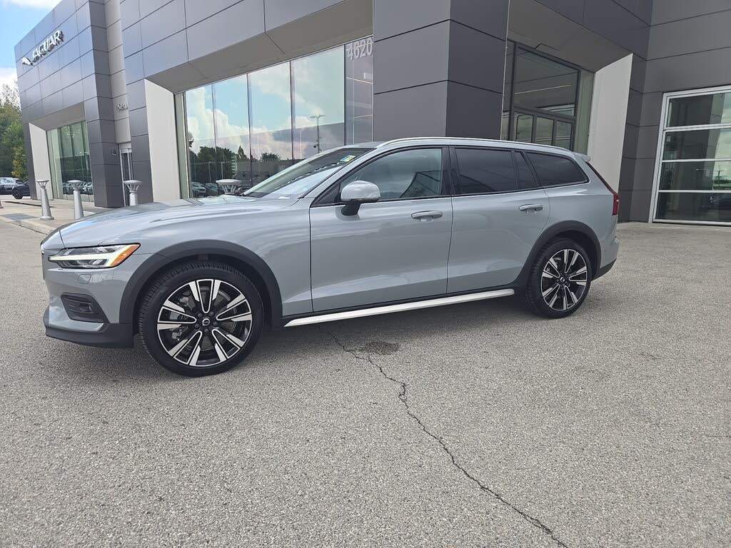 2024 Volvo V60 Cross Country B5 Ultimate AWD