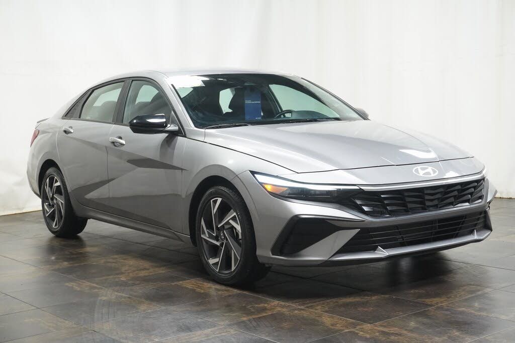 2025 Hyundai Elantra SEL Sport FWD