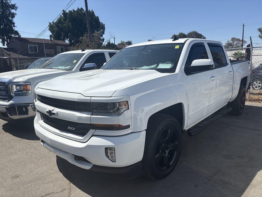 2018 Chevrolet Silverado 1500 LT Z71 Crew Cab 4WD