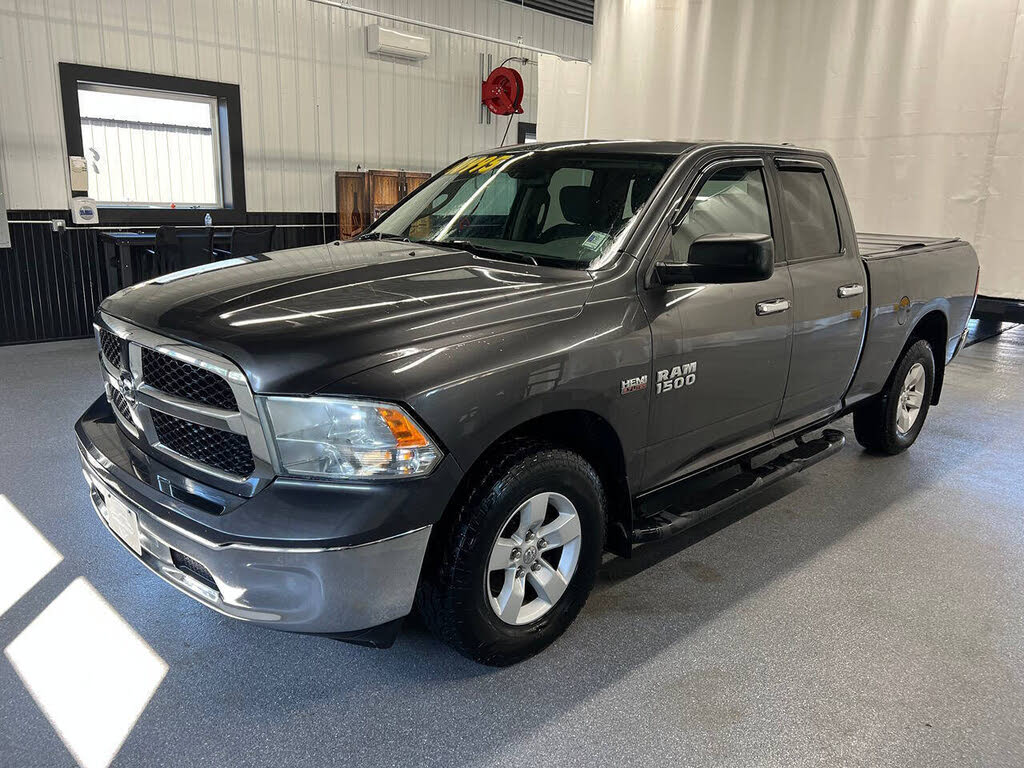 2016 RAM 1500 SLT Quad Cab 4WD