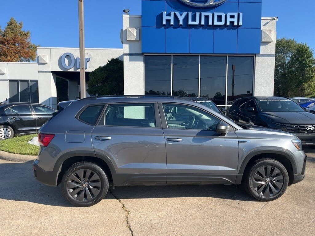 2024 Volkswagen Taos S FWD