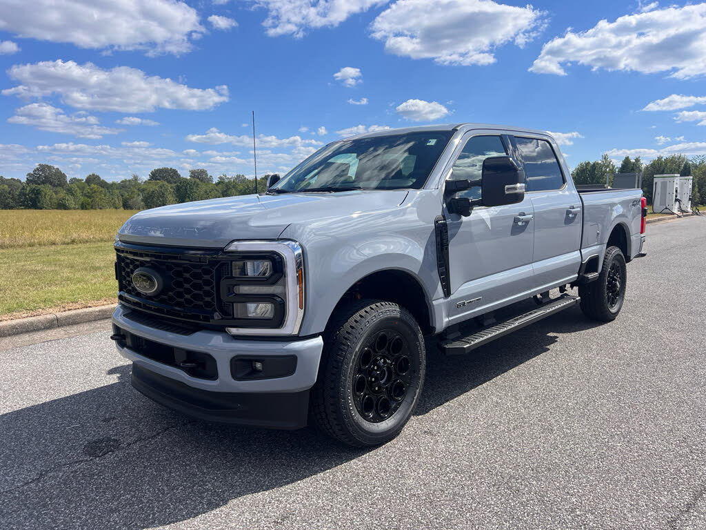2026 Ford F-250 Super Duty Lariat Crew Cab 4WD